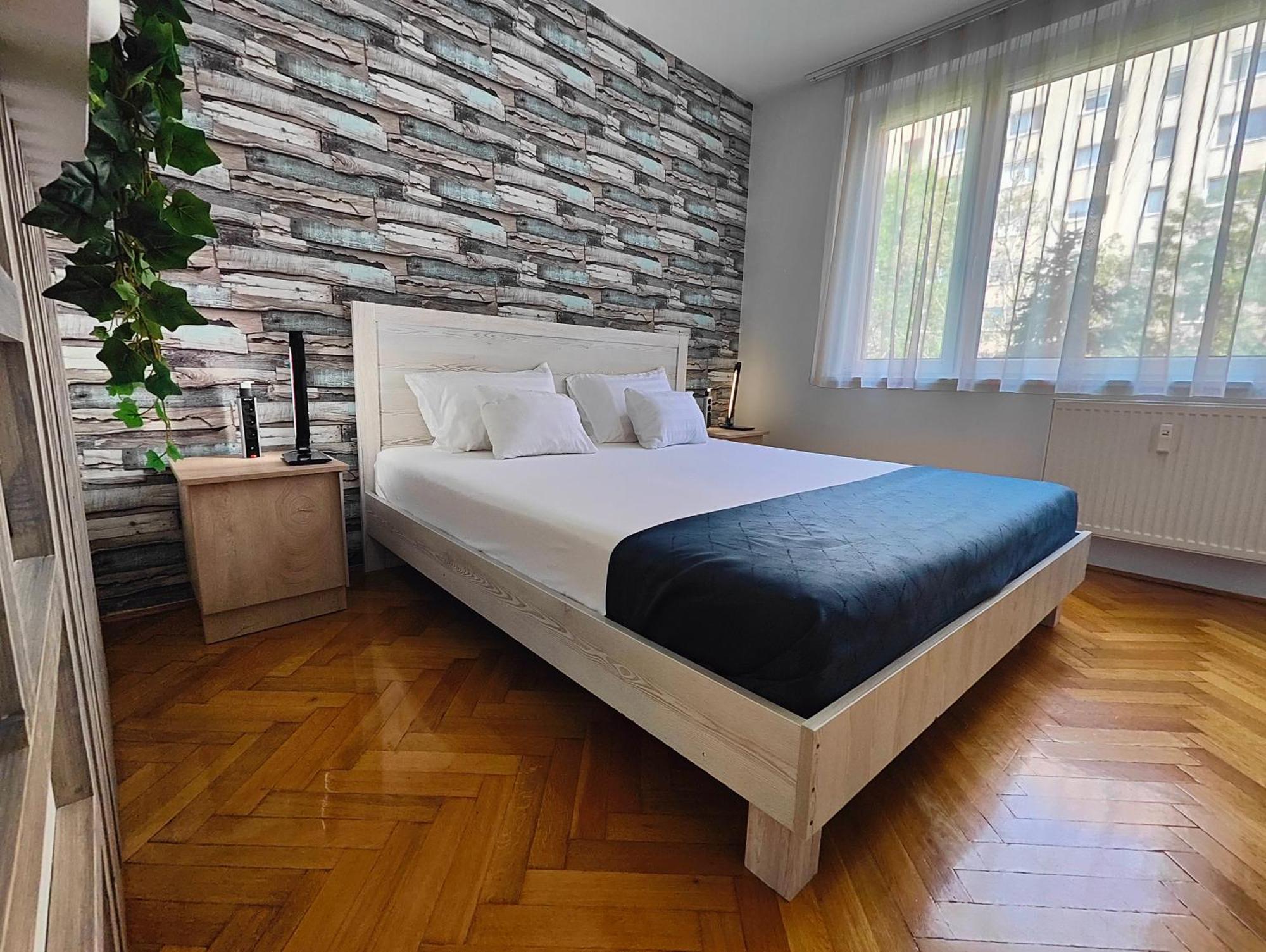 Comfort 14 -- Stylish City Apartment Netflix, Wi-Fi & Parking Мишкольц Экстерьер фото